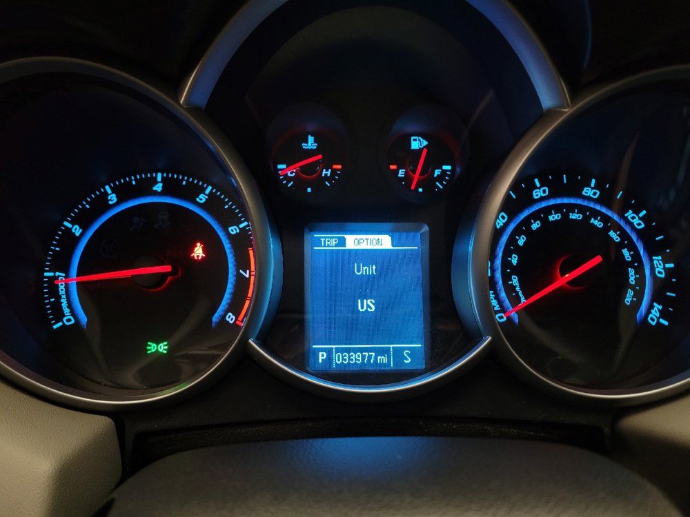 Used 2014 Chevrolet Cruze LS FWD image 23