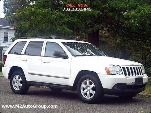 Used 2010 Jeep Grand Cherokee Laredo image 6