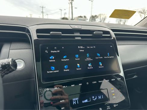 Used 2023 Hyundai Tucson Limited image 18