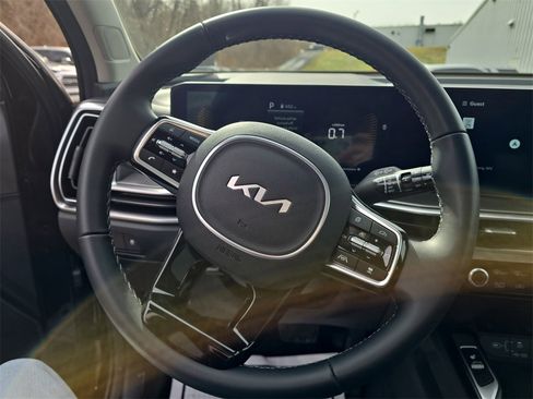 Used 2025 Kia Sorento S w/ Panoramic Sunroof Package image 15