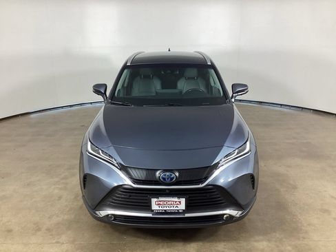 Used 2021 Toyota Venza Limited AWD/4WD image 2