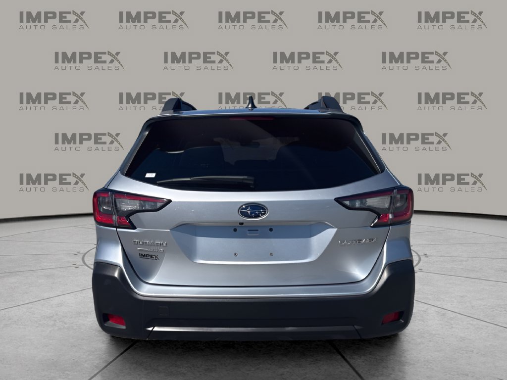 Used 2025 Subaru Outback Premium AWD/4WD image 4