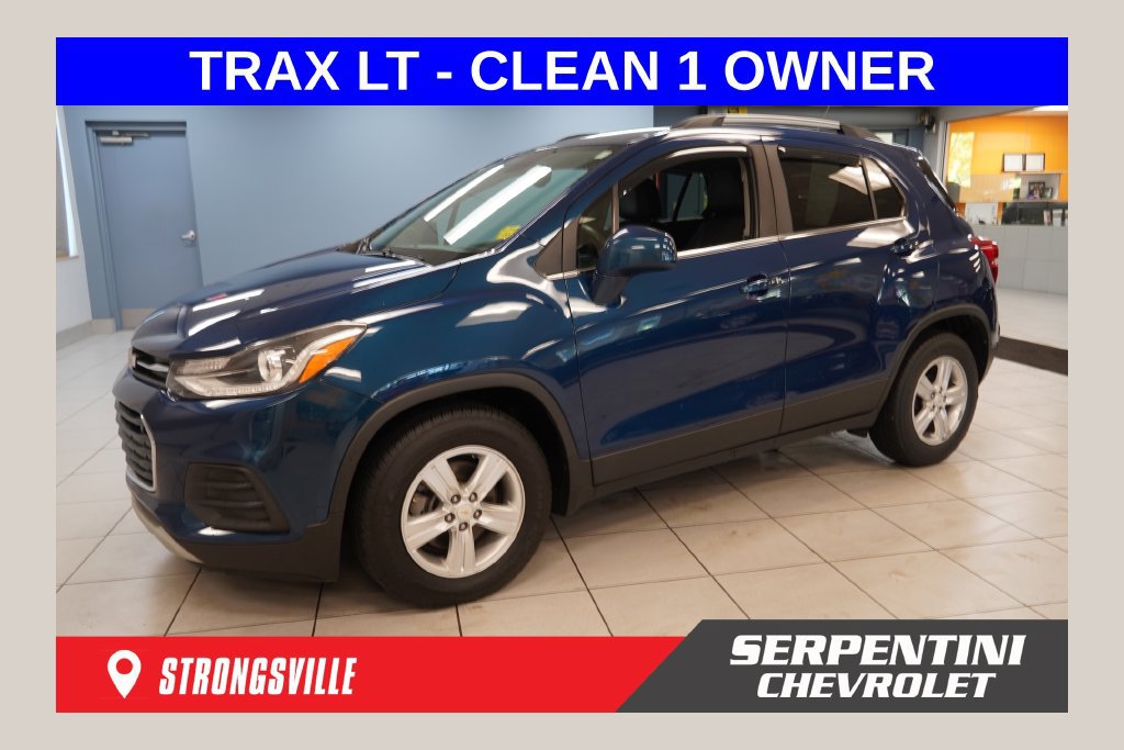 Used 2020 Chevrolet Trax LT w/ LT Convenience Package FWD image 1