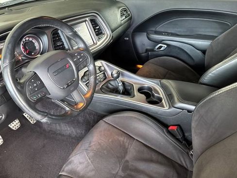 Used 2017 Dodge Challenger R/T Scat Pack image 10