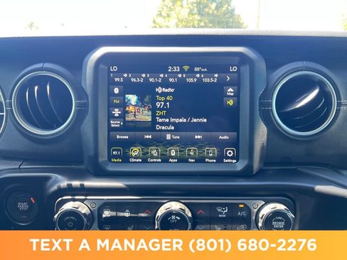 Used 2023 Jeep Wrangler Unlimited Sahara w/ Cold Weather Group AWD/4WD image 18