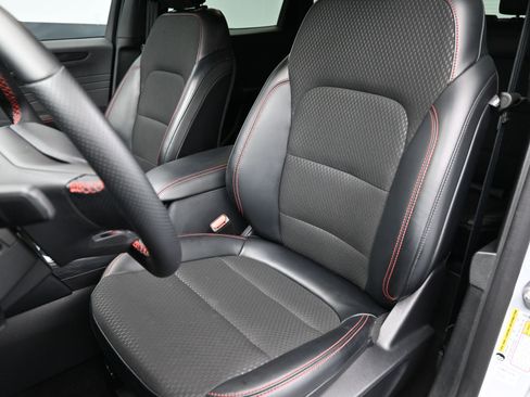 Used 2025 Ford Escape ST-Line AWD/4WD image 21