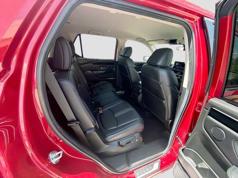 Used 2024 Honda Pilot EX-L image 28