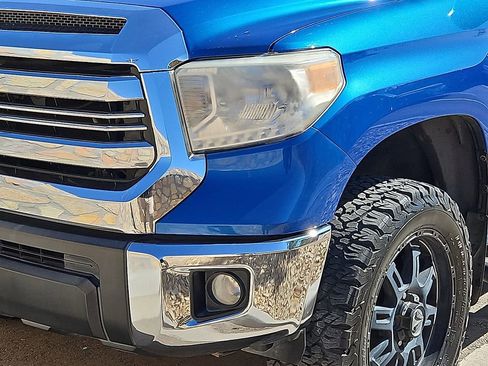Used 2017 Toyota Tundra SR5 RWD image 3