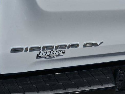 New 2026 GMC Sierra EV Elevation image 18
