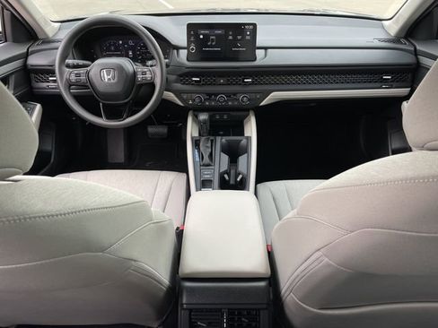 Used 2026 Honda Accord SE image 9