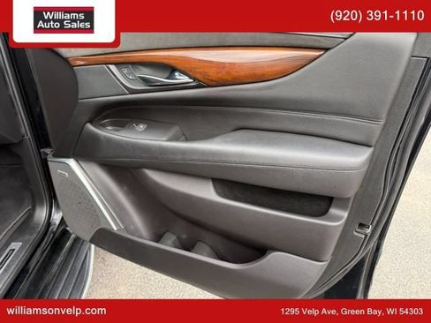 Used 2020 Cadillac Escalade ESV Luxury w/ Escalade Sport Edition AWD/4WD image 18