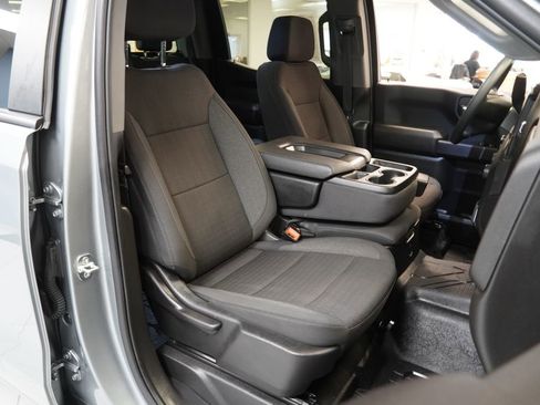 Used 2025 Chevrolet Silverado 1500 Custom image 25