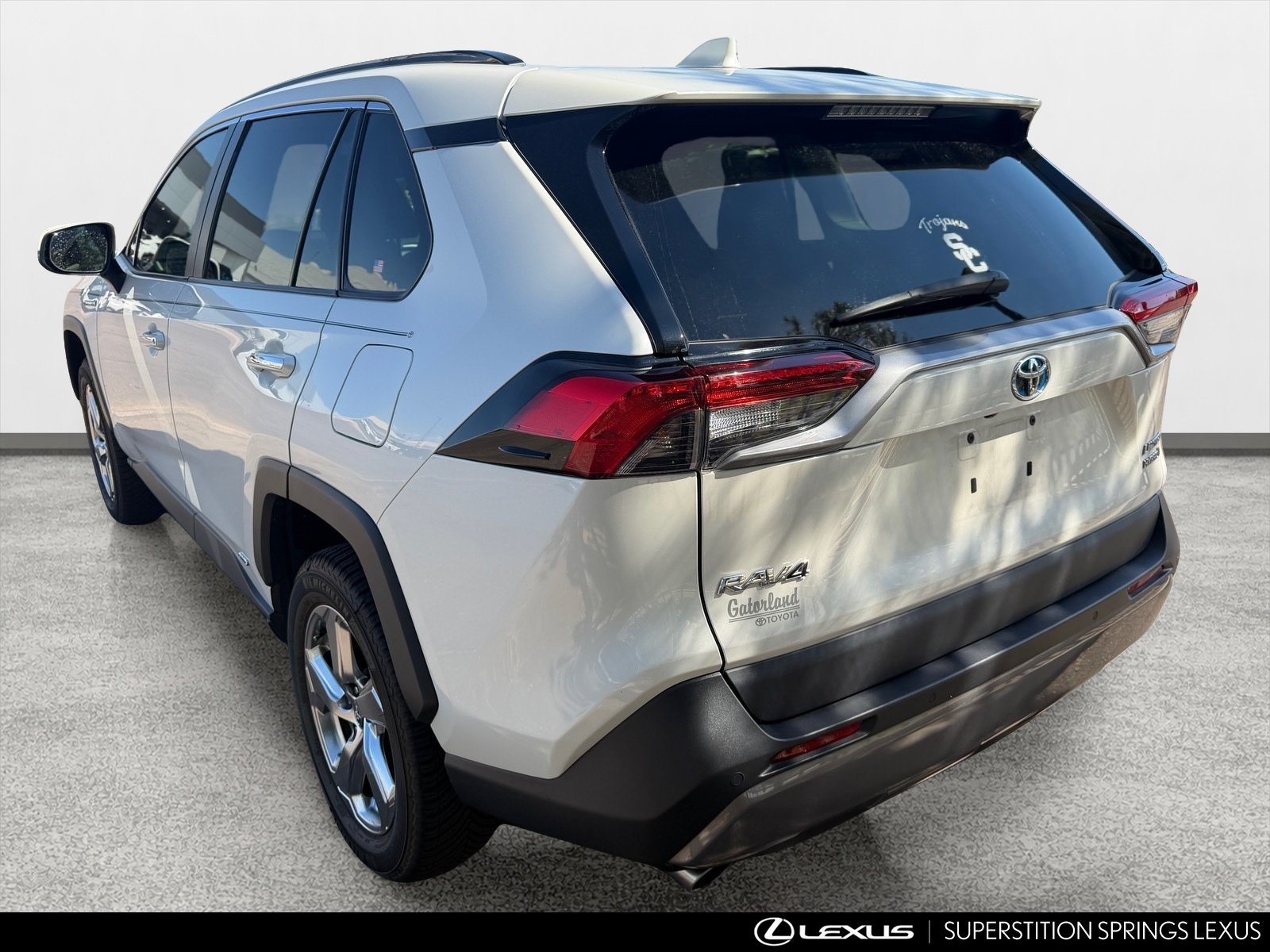 Used 2020 Toyota RAV4 Limited AWD/4WD image 4
