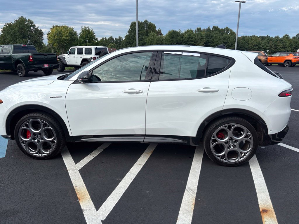 Used 2024 Alfa Romeo Tonale Veloce w/ Active Assist Package AWD/4WD image 6