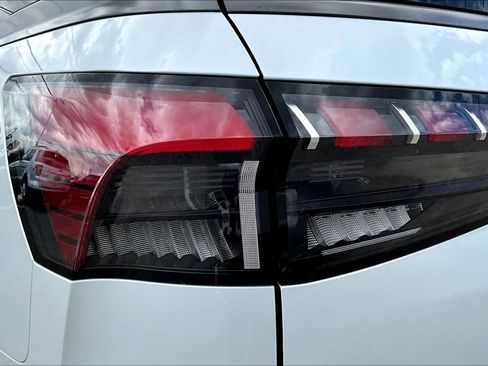 New 2026 INFINITI QX80 4WD image 37