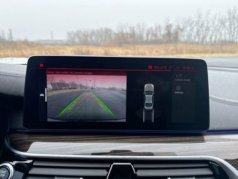 Used 2021 BMW M550i xDrive image 19