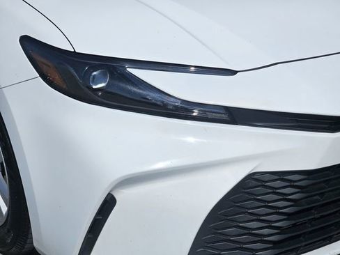 Used 2025 Toyota Camry LE FWD image 8