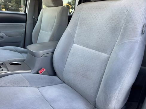 Used 2006 Toyota Tacoma PreRunner RWD image 17