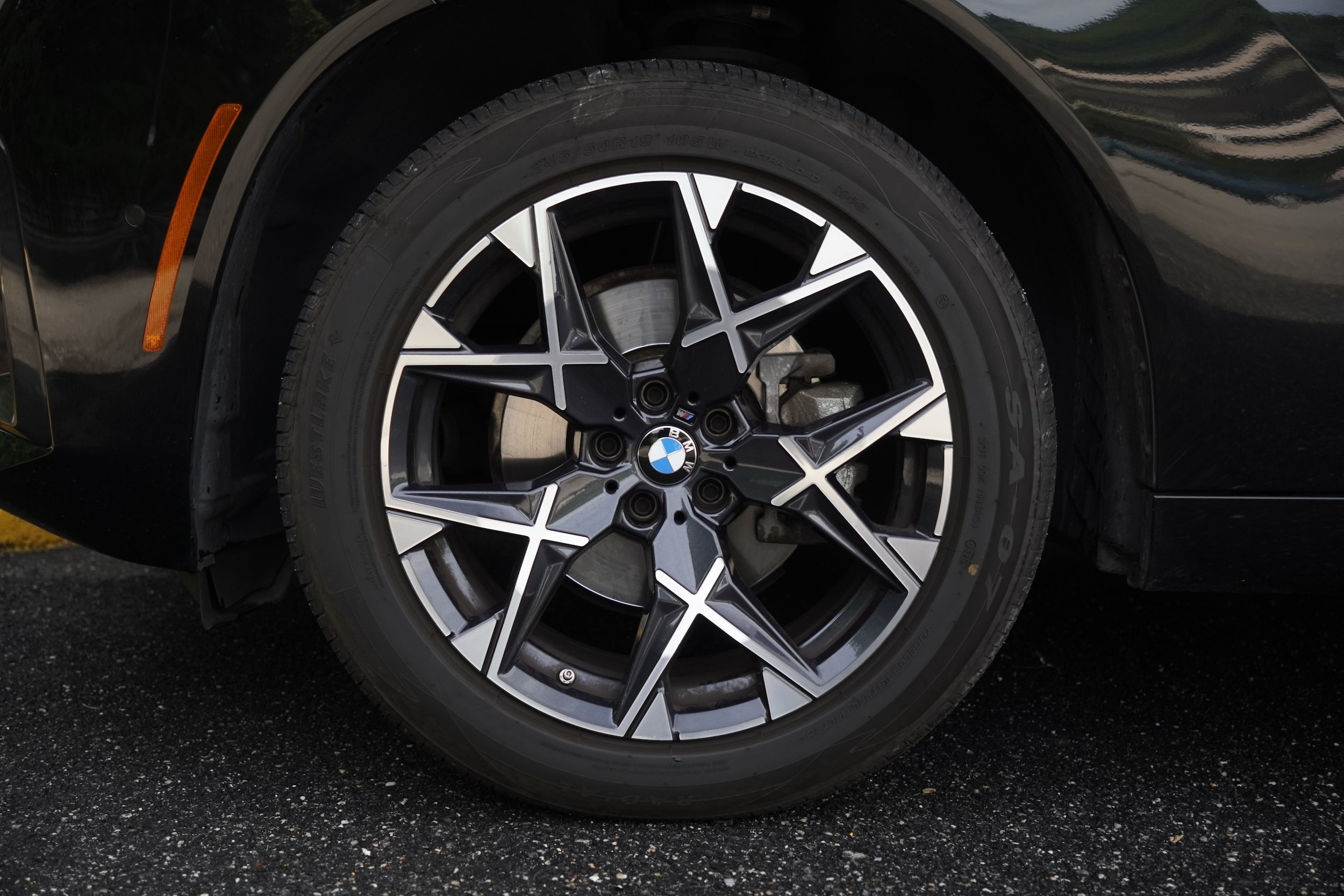 Used 2025 BMW X3 xDrive30i w/ Premium Package AWD/4WD image 12