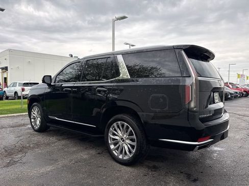 Used 2023 Cadillac Escalade Premium Luxury AWD/4WD image 4
