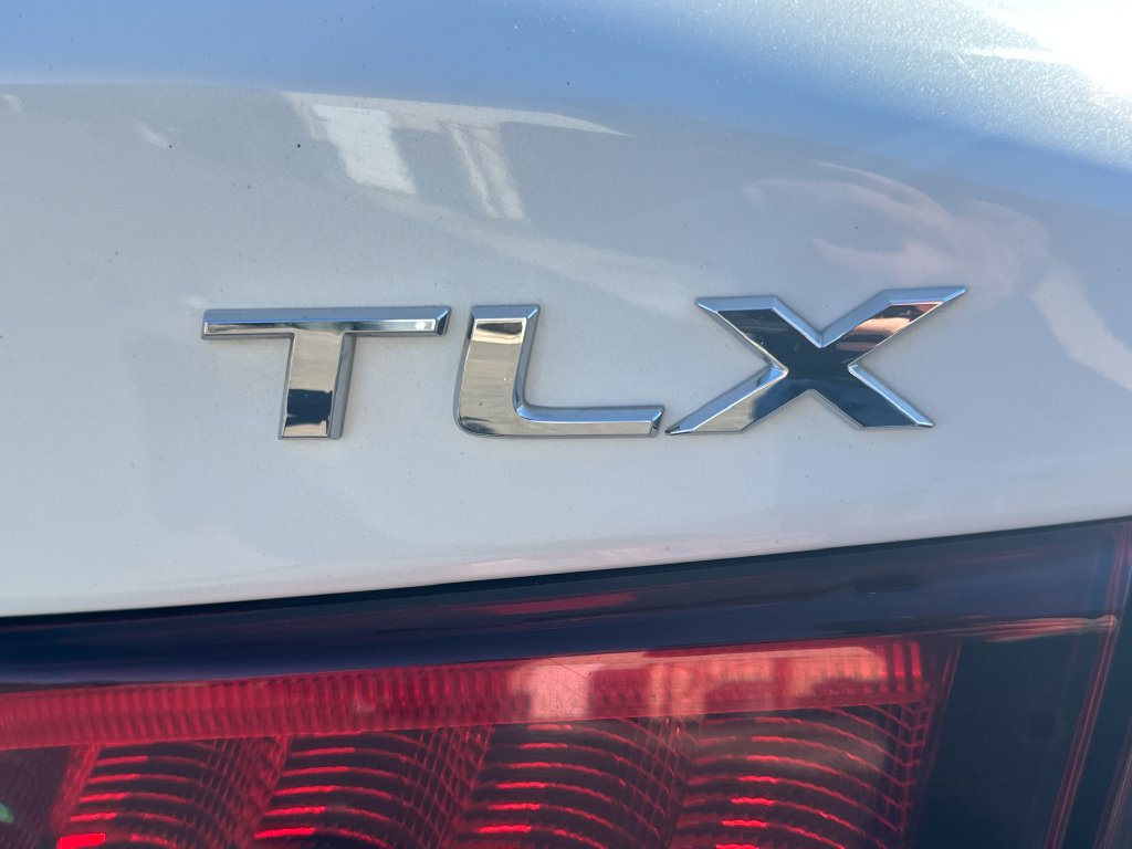 Used 2016 Acura TLX w/ Technology Package FWD image 39