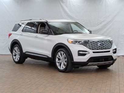 Certified 2023 Ford Explorer Platinum w/ Technology Package