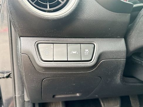 Used 2020 Kia Forte LXS FWD image 10