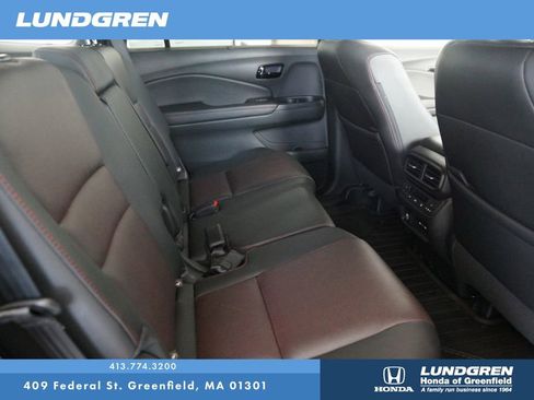 Used 2024 Honda Passport Black Edition image 36