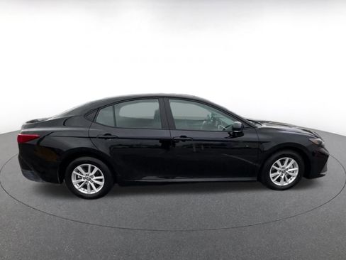 Used 2025 Toyota Camry LE image 16