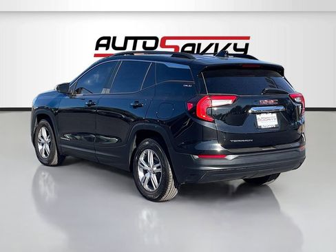 Used 2022 GMC Terrain SLE w/ Driver Convenience Package FWD image 5