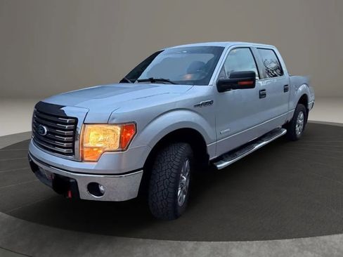 Used 2012 Ford F150 XLT w/ XLT Chrome Pkg image 2