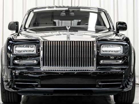 Used 2013 Rolls-Royce Phantom Sedan image 4
