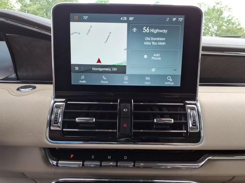 Used 2021 Lincoln Navigator Reserve w/ Luxury Package AWD/4WD image 20