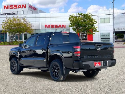 New 2026 Nissan Frontier SV w/ Tow Package image 2