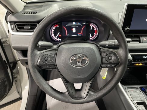 Used 2024 Toyota RAV4 LE image 16