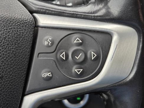 Used 2018 GMC Terrain SLE FWD image 19
