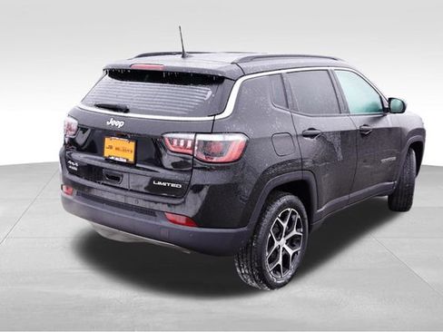 Certified 2024 Jeep Compass Limited image 5