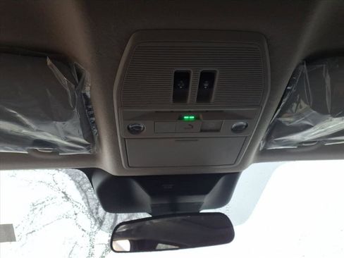 New 2026 Nissan Kicks SR image 25