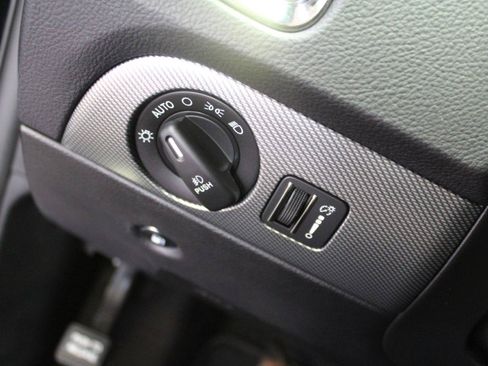 Used 2020 Dodge Durango GT AWD/4WD image 11