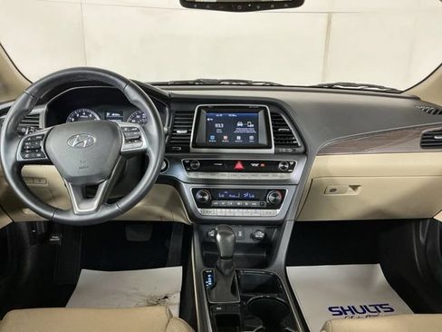 Used 2018 Hyundai Sonata Limited FWD image 17