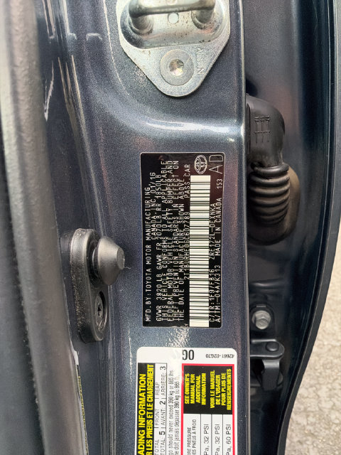 Used 2016 Toyota Corolla LE FWD image 17