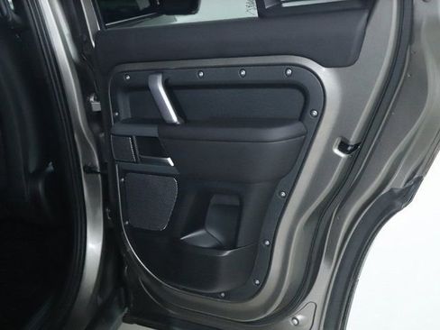 Certified 2024 Land Rover Defender 110 X-Dynamic SE image 34