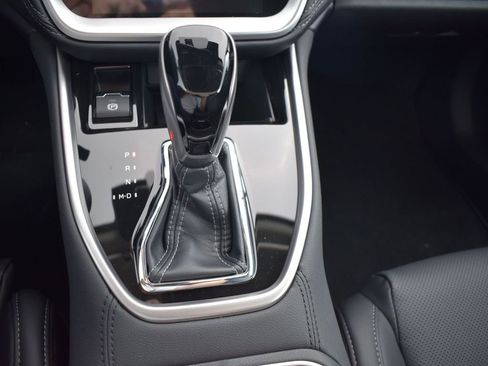 Certified 2025 Subaru Outback Limited XT image 32