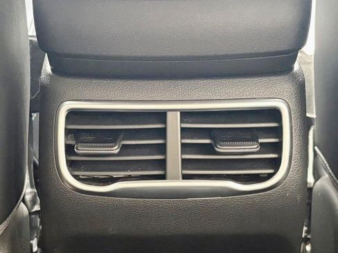 Used 2023 Hyundai Santa Fe Calligraphy AWD/4WD image 13