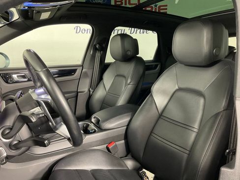 Used 2021 Porsche Cayenne AWD/4WD image 14