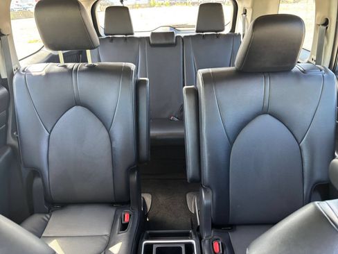Used 2025 Toyota Grand Highlander FWD image 32