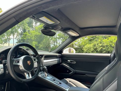 Used 2015 Porsche 911 Carrera 4S AWD/4WD image 20