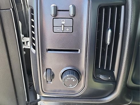 Used 2015 Chevrolet Silverado 2500 W/T RWD image 18