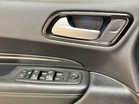 Used 2024 Dodge Durango SXT image 45