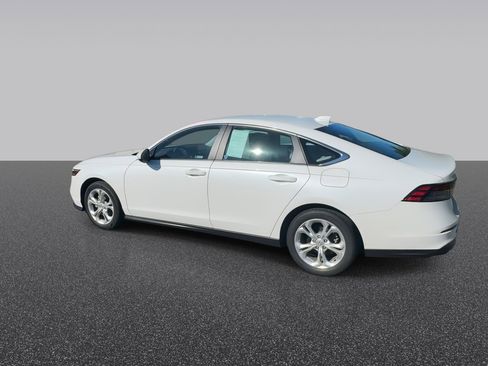 Used 2023 Honda Accord LX image 7